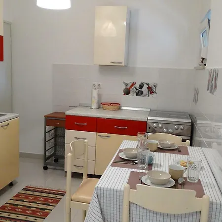 Apartment Homey